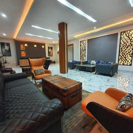 Silver Palm Hotel Аруша Екстериор снимка