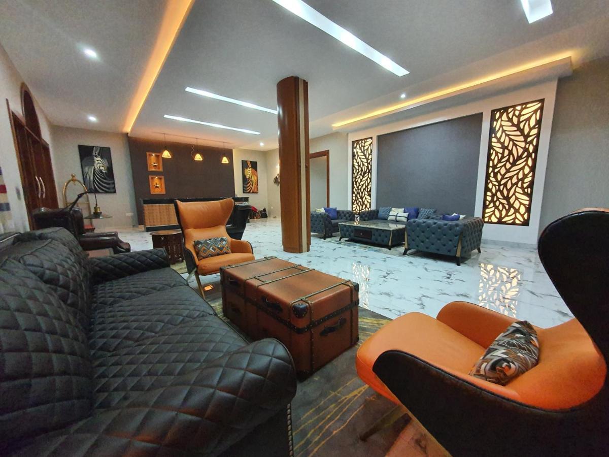 Silver Palm Hotel Аруша Екстериор снимка