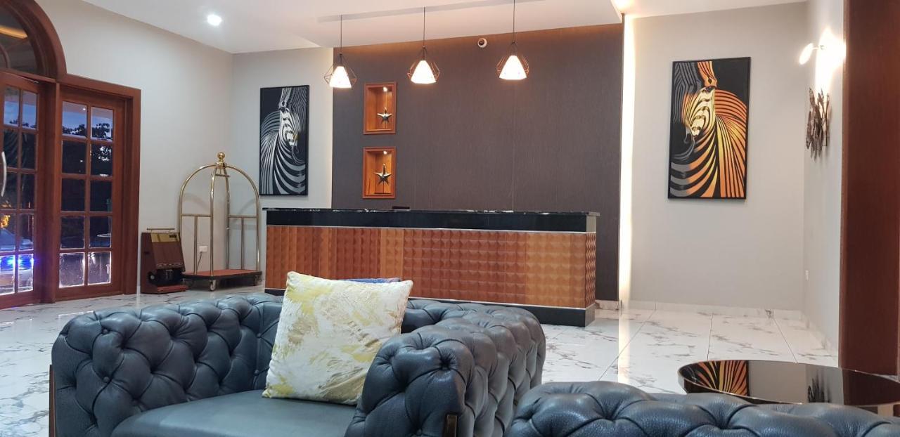 Silver Palm Hotel Аруша Екстериор снимка