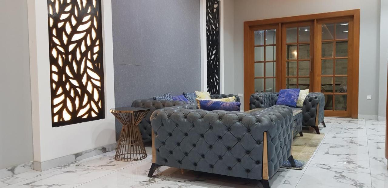 Silver Palm Hotel Аруша Екстериор снимка